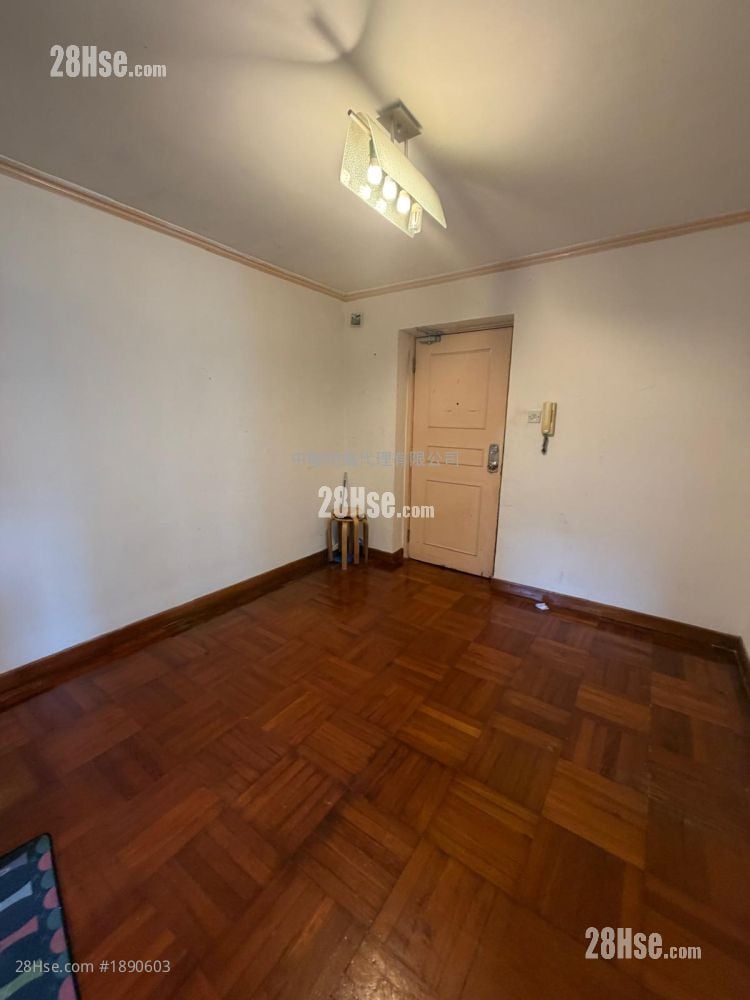 Saddle Ridge Garden Sell 592 ft²