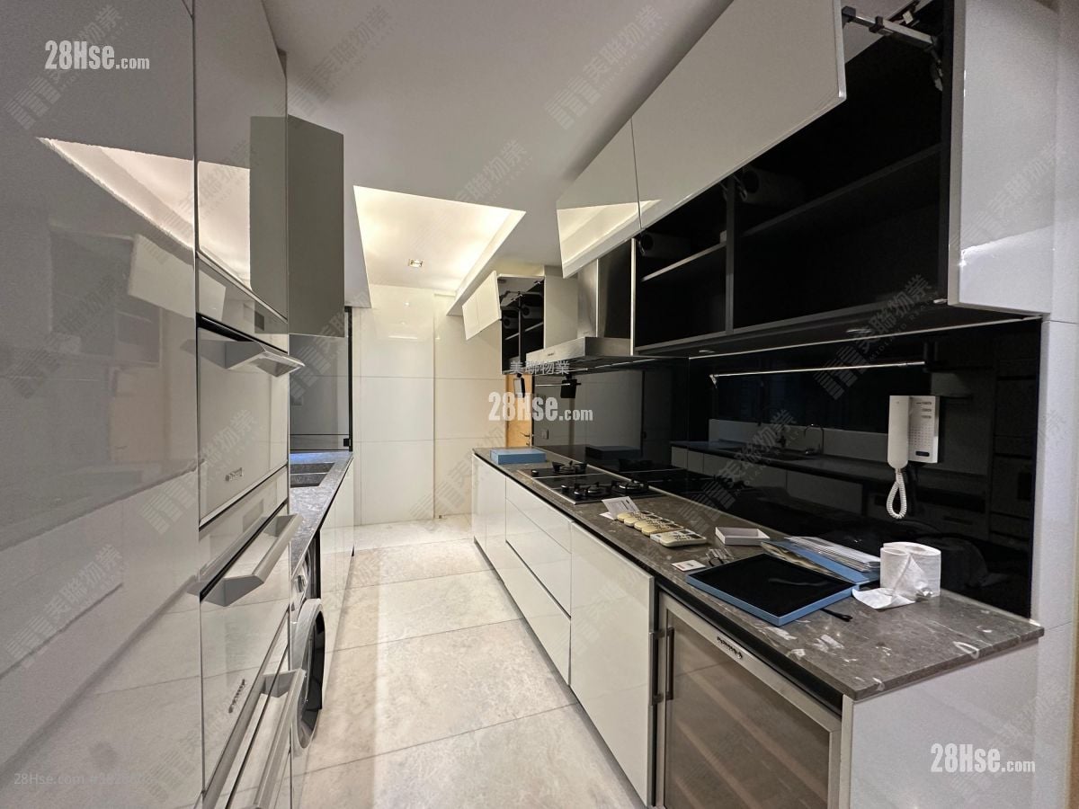 kitchen: Providence Bay Sell 4 Bedrooms , 4 Bathrooms 1,696 ft²