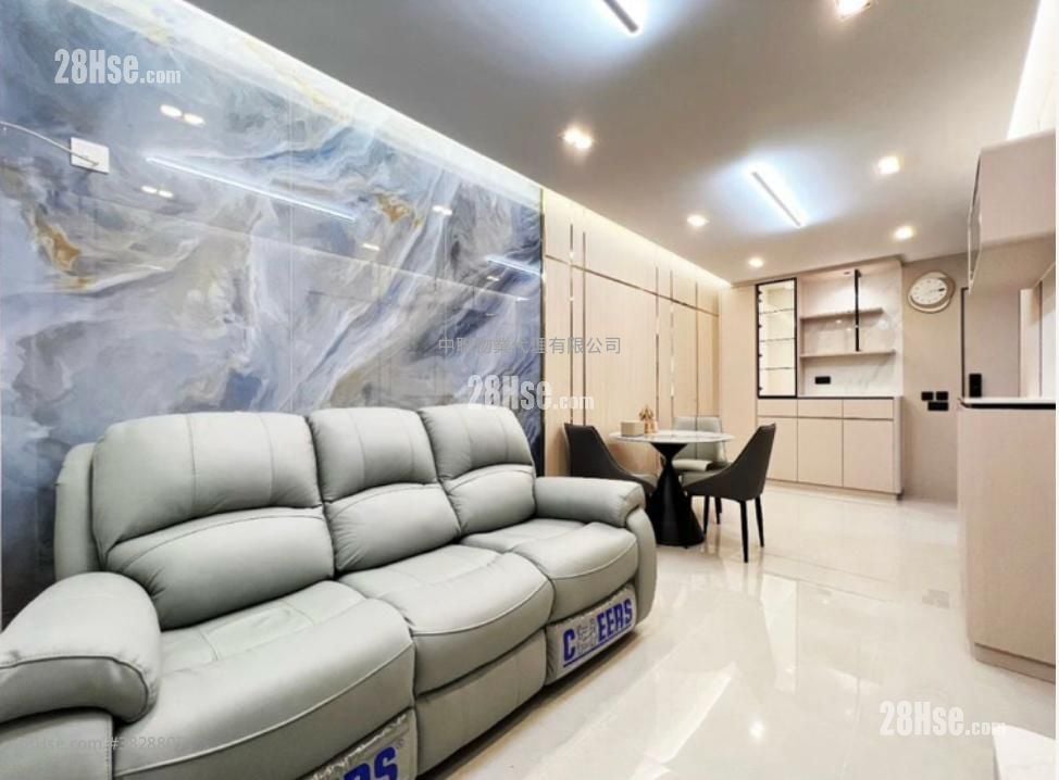 Kam Chun Court Sell 490 ft²