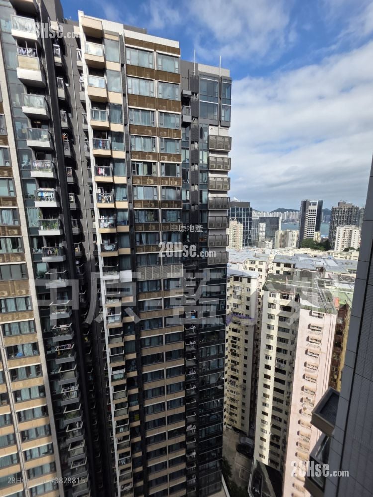 Fleur Pavilia Sell 4 Bedrooms , 2 Bathrooms 1,033 ft²