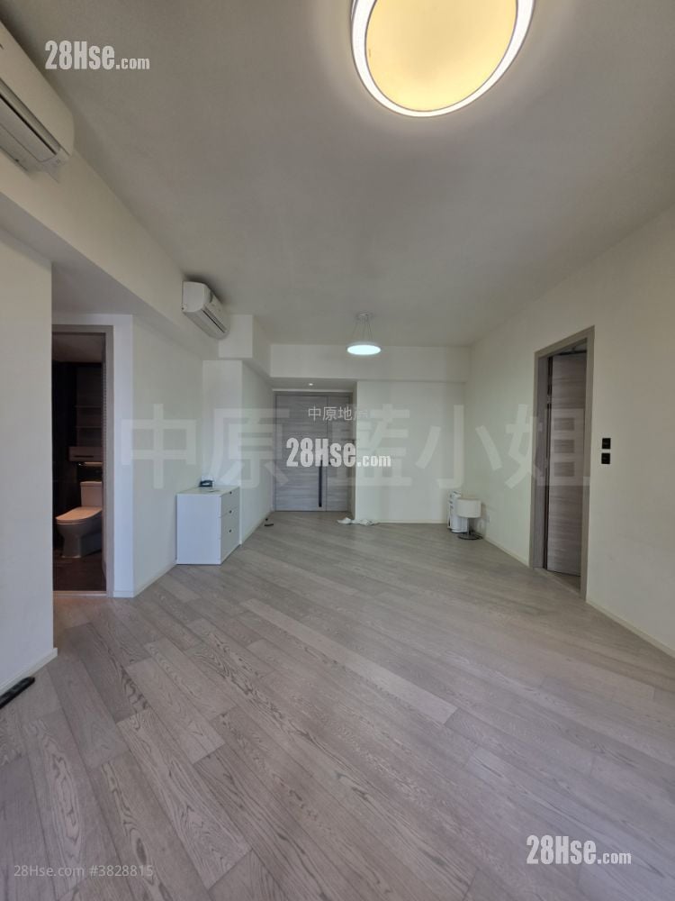 Fleur Pavilia Sell 4 Bedrooms , 2 Bathrooms 1,033 ft²
