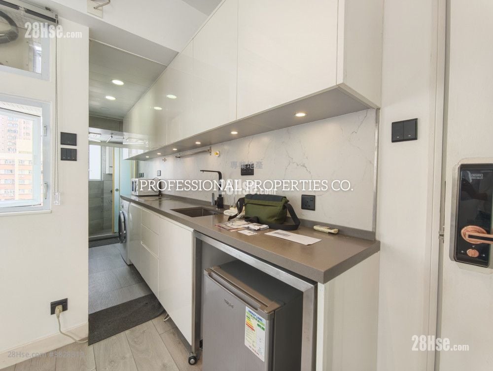 King Kwong Mansion Rental Studio , 1 Bathroom 259 ft²