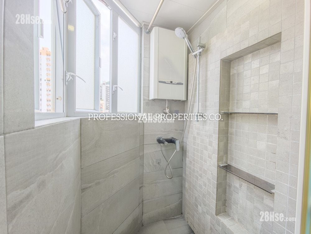King Kwong Mansion Rental Studio , 1 Bathroom 259 ft²