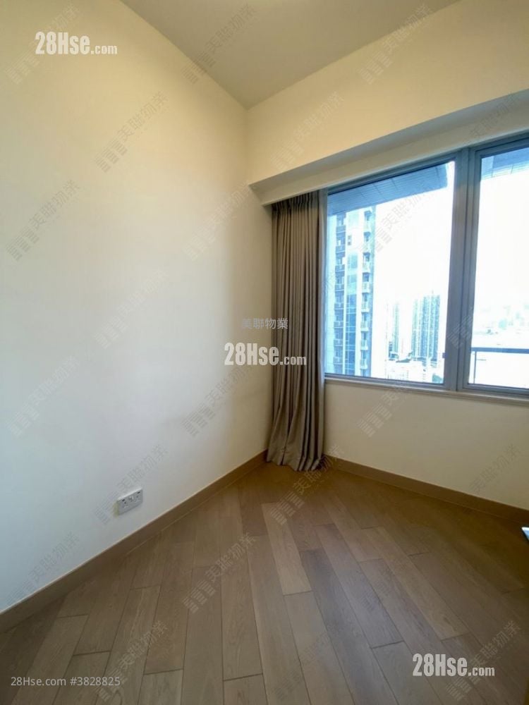 Cullinan West Rental 2 Bedrooms , 1 Bathroom 449 ft²