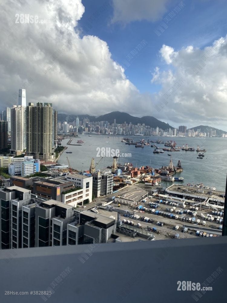 Cullinan West Rental 2 Bedrooms , 1 Bathroom 449 ft²