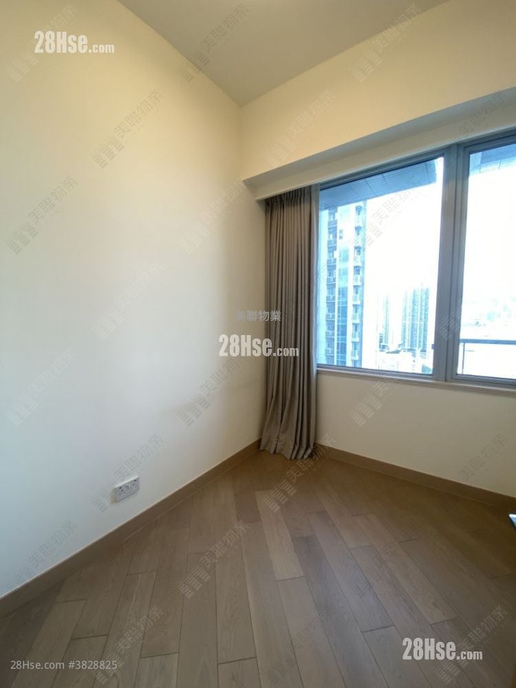 Cullinan West Rental 2 Bedrooms , 1 Bathroom 449 ft²