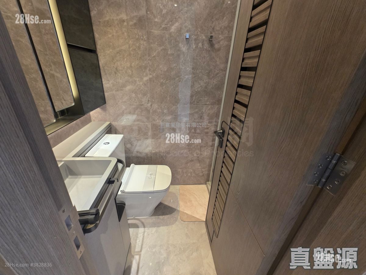 天璽天 售盤 1 浴室 240 平方呎