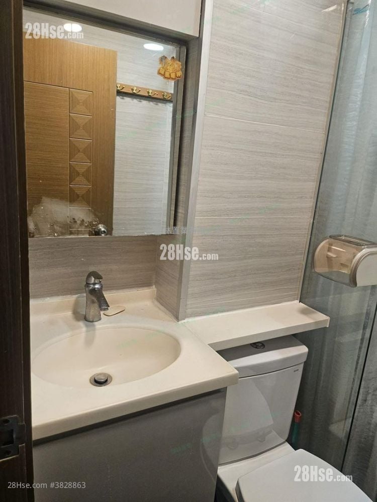 Hong Tin Court Rental 2 Bedrooms , 1 Bathroom 400 ft²