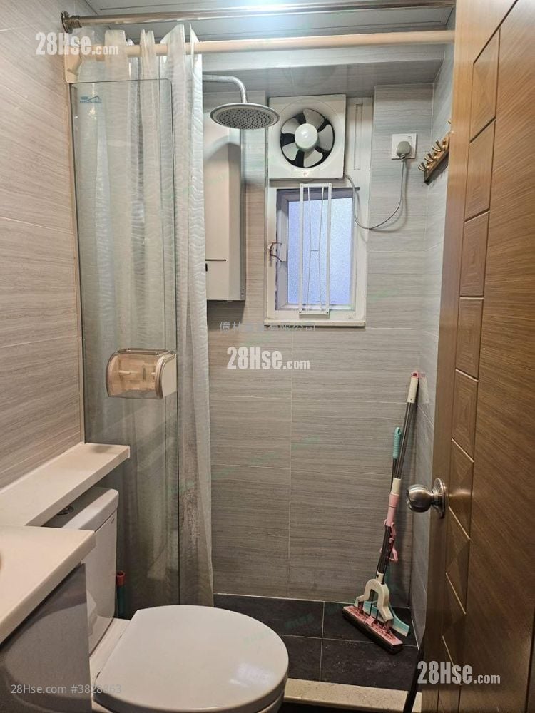 Hong Tin Court Rental 2 Bedrooms , 1 Bathroom 400 ft²