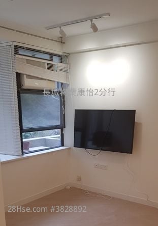 Kornhill Rental 502 ft²