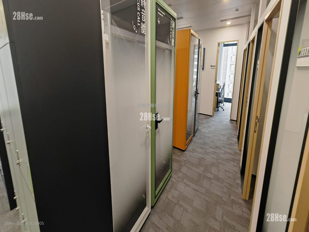 Portas Rental Studio 60 ft²