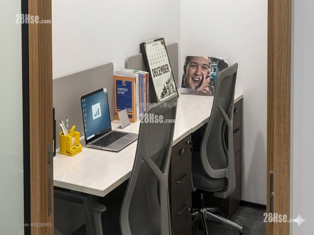 Portas Rental Studio 60 ft²