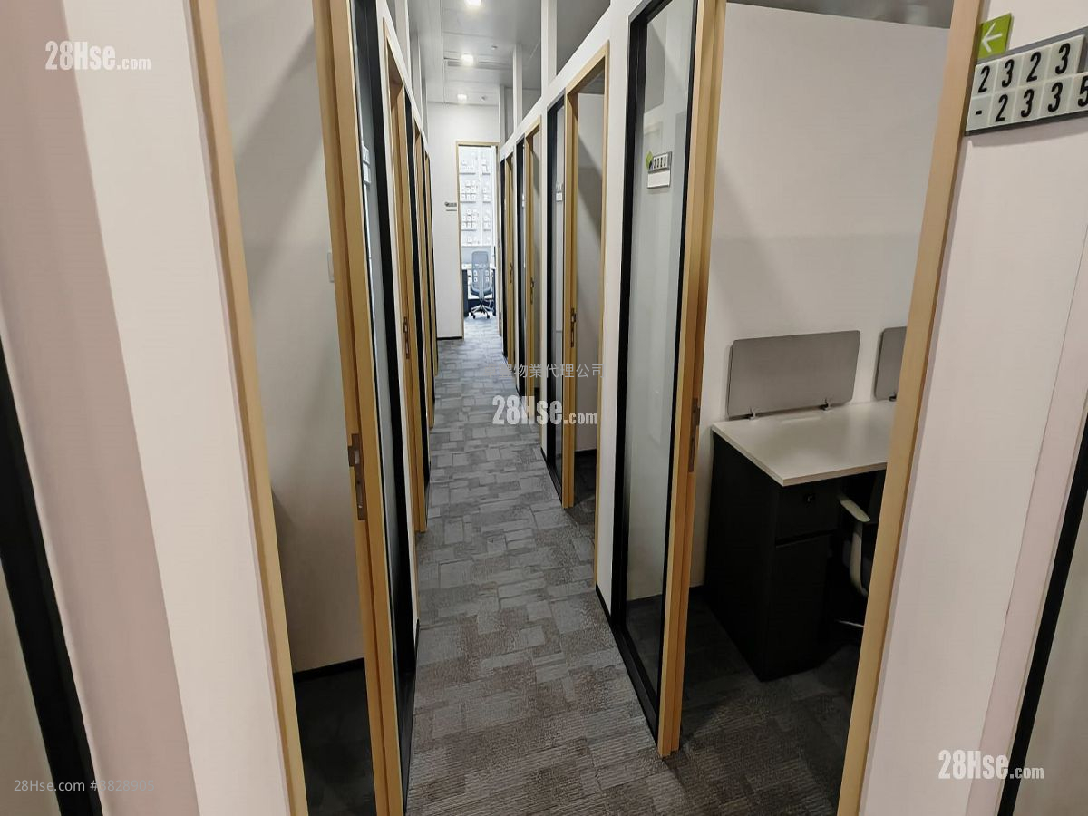 Portas Rental Studio 60 ft²