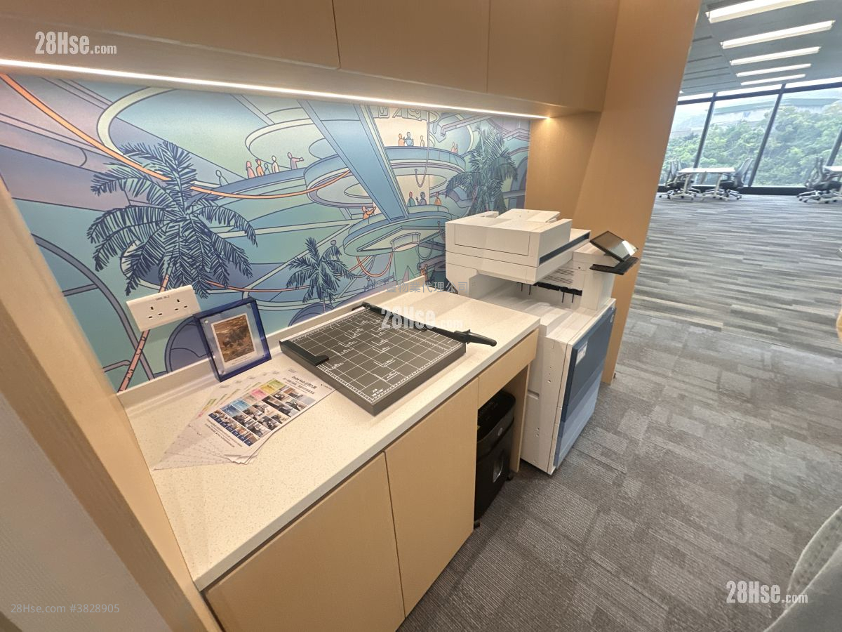 Portas Rental Studio 60 ft²