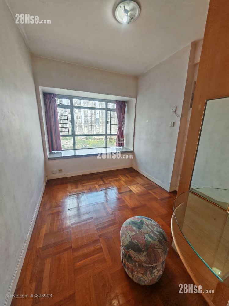 嘉湖山莊 售盤 3 房 , 2 浴室 635 平方呎