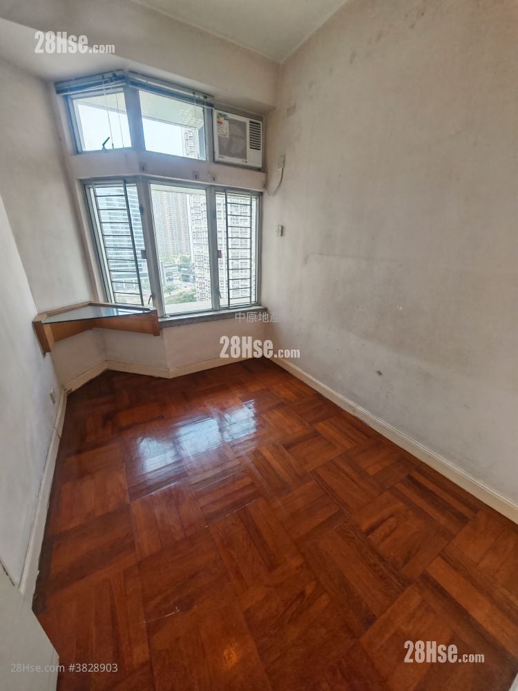 嘉湖山莊 售盤 3 房 , 2 浴室 635 平方呎