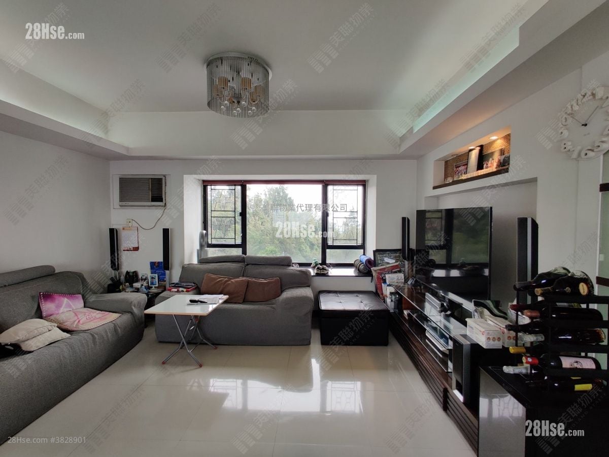 华景山庄 售盘 3 房 , 2 浴室 1,031 平方尺