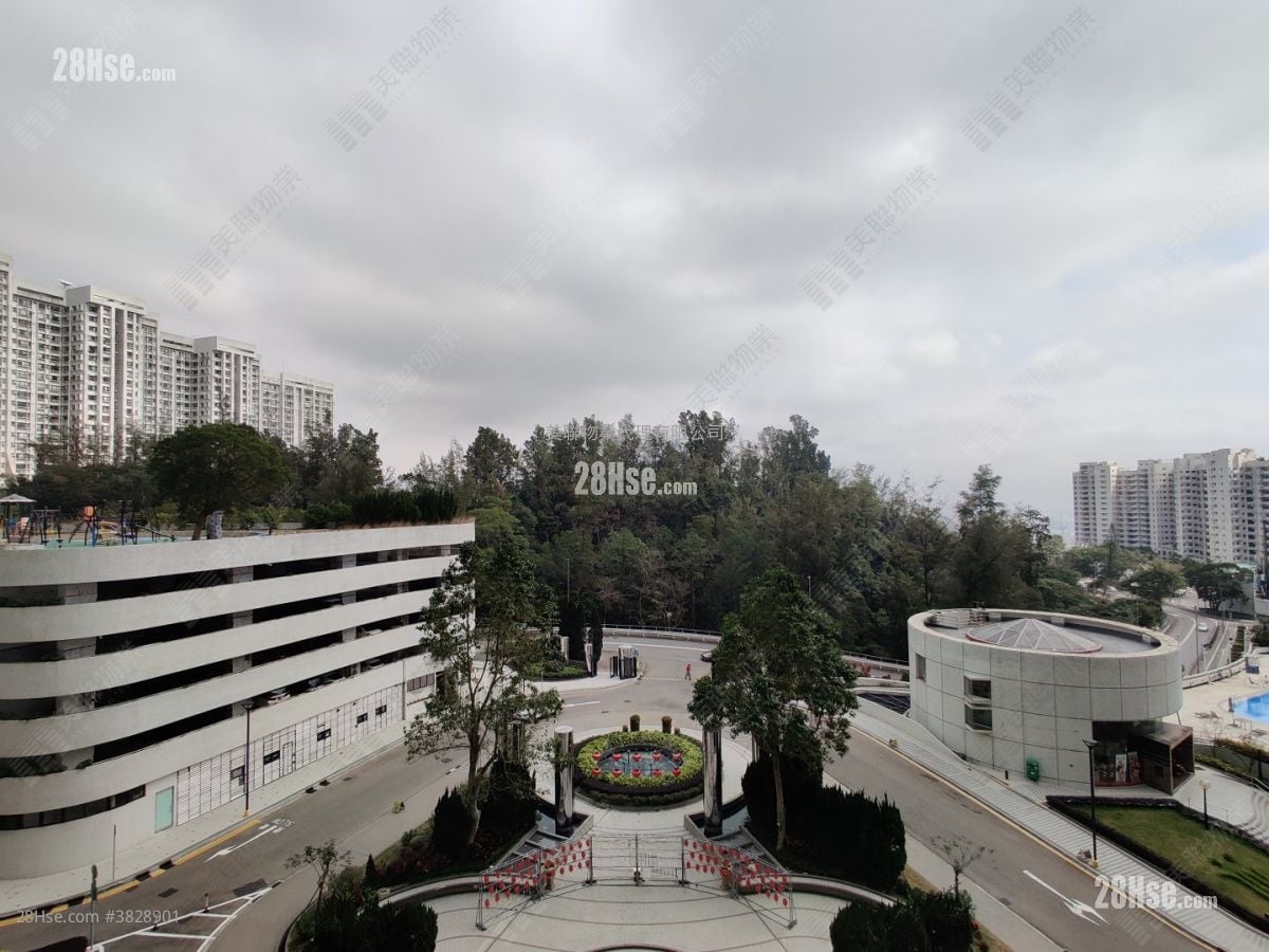 华景山庄 售盘 3 房 , 2 浴室 1,031 平方尺