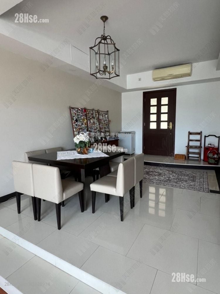 比华利山别墅 售盘 5+ 房 , 2 浴室 1,902 平方尺