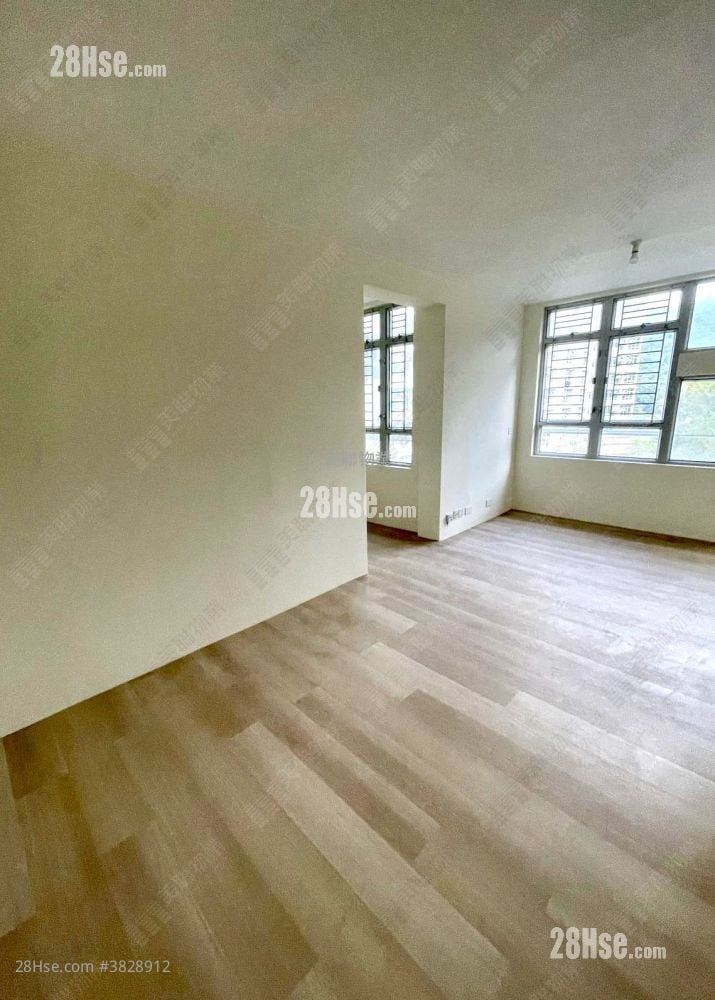 山麗苑 售盤 2 房 447 平方呎