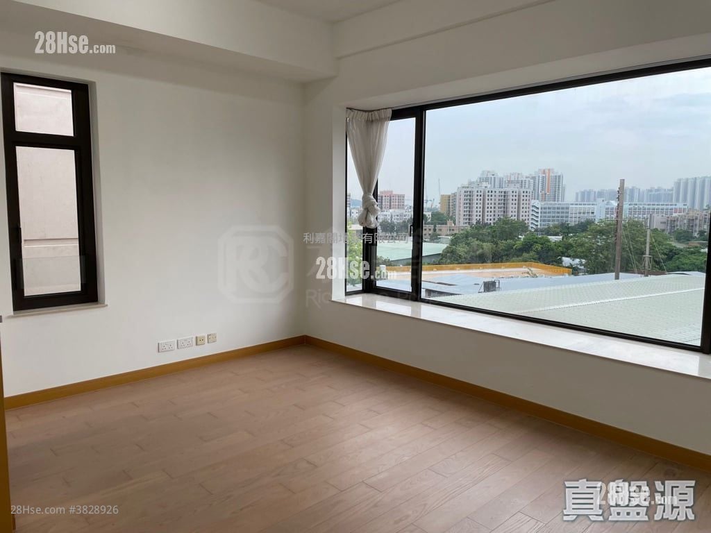 珀爵 售盘 4 房 , 3 浴室 1,967 平方尺