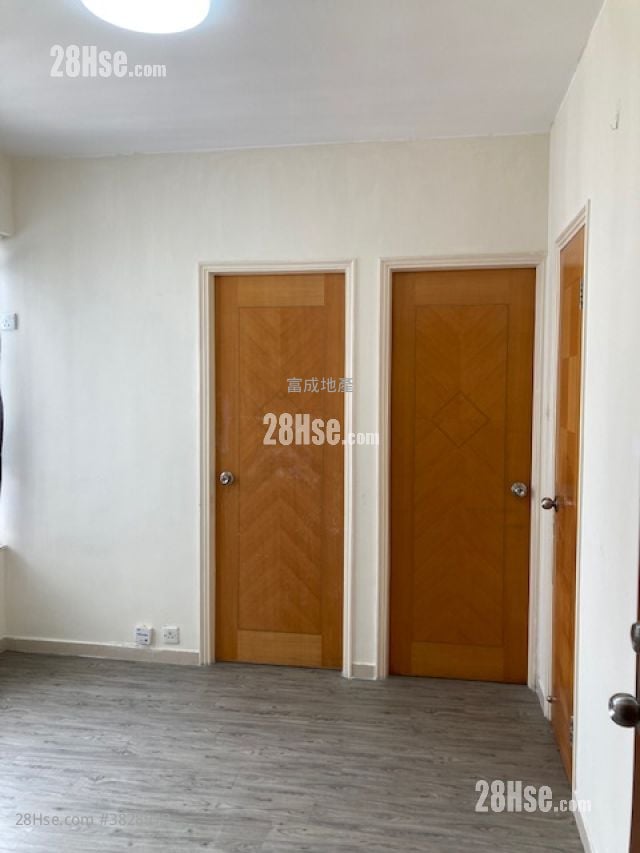 萬豐大廈 租盤 2 房 , 1 浴室 260 平方呎