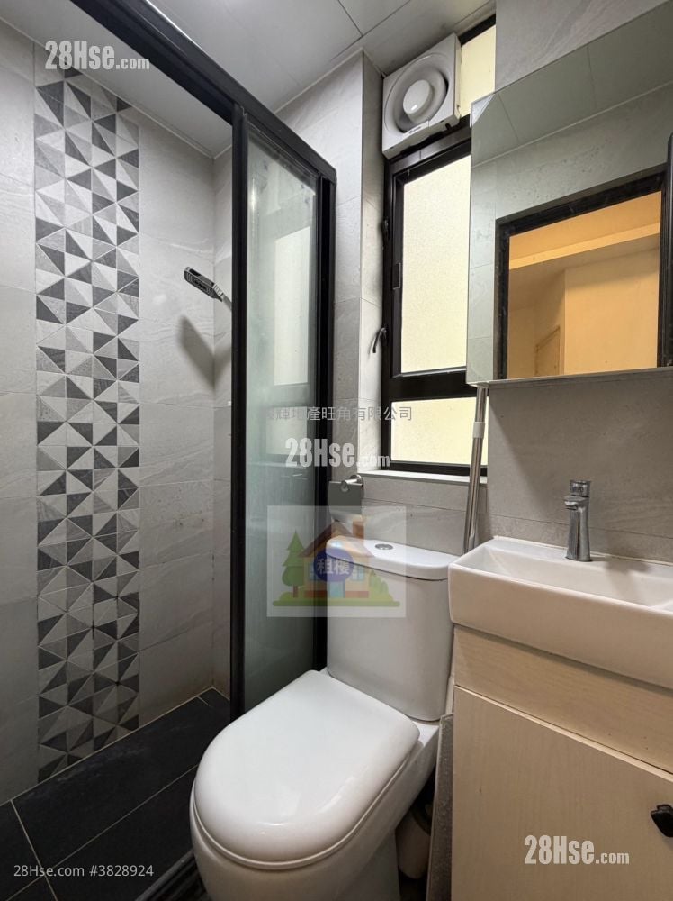 金馬倫道15號 租盤 180 平方呎