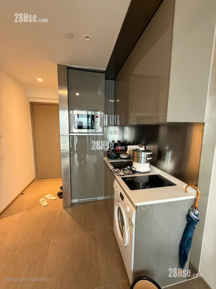 Eresidence Rental 1 Bedroom , 1 Bathroom 302 ft²