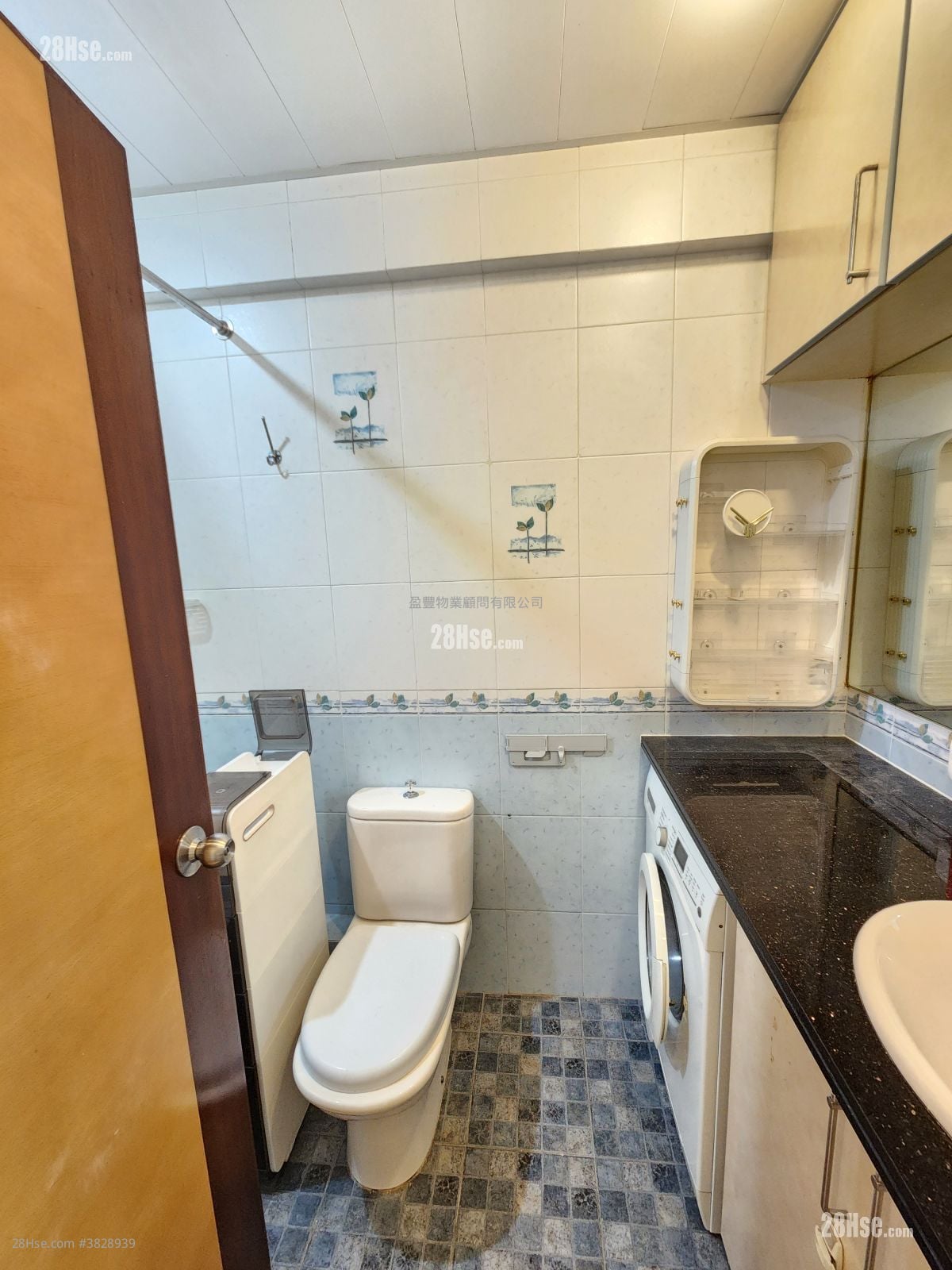 伊利莎伯大廈 租盤 1 房 , 1 浴室 536 平方呎