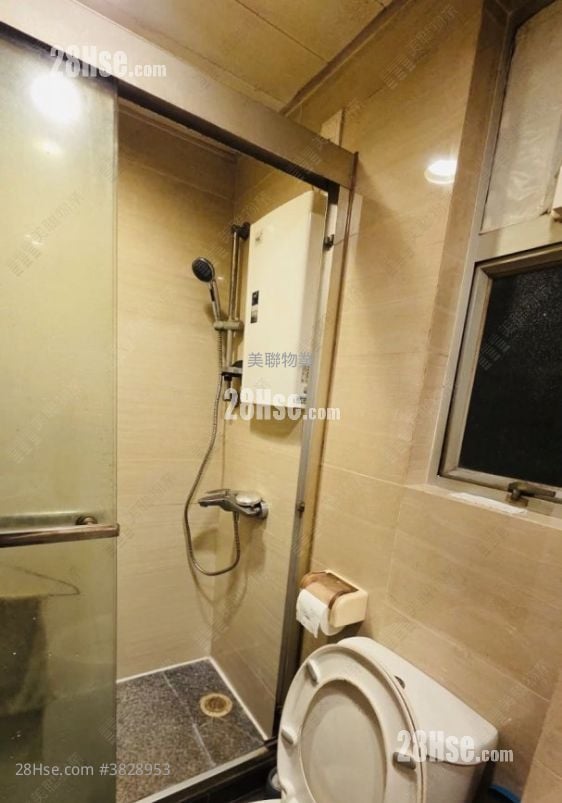 Metro Harbour View Sell 2 Bedrooms 320 ft²