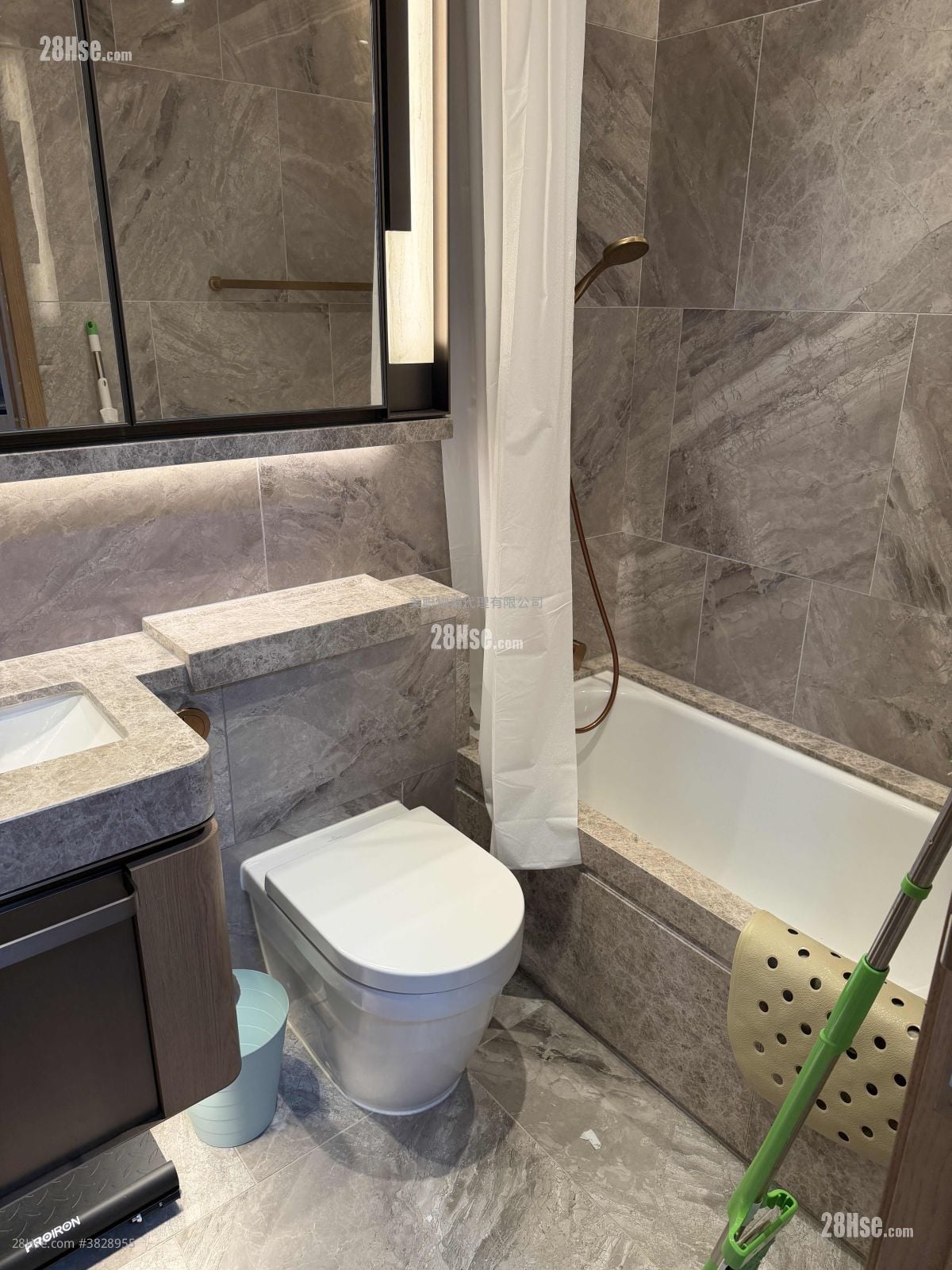 瑜一 租盘 1 房 , 1 浴室 338 平方尺