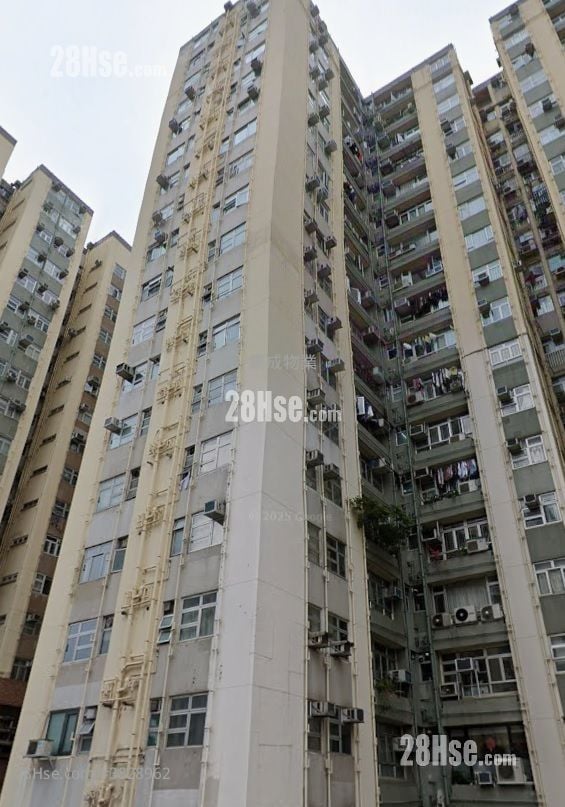Mei Foo Sun Chuen Sell 2 Bedrooms , 1 Bathroom 701 ft²