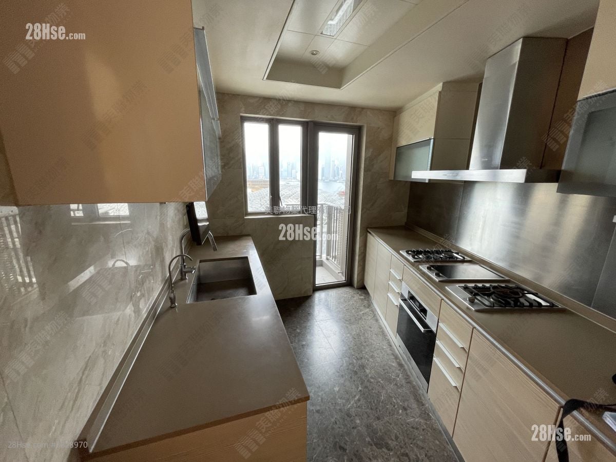 厨房: Grand Austin 售盘 4 房 , 2 浴室 1,196 平方尺