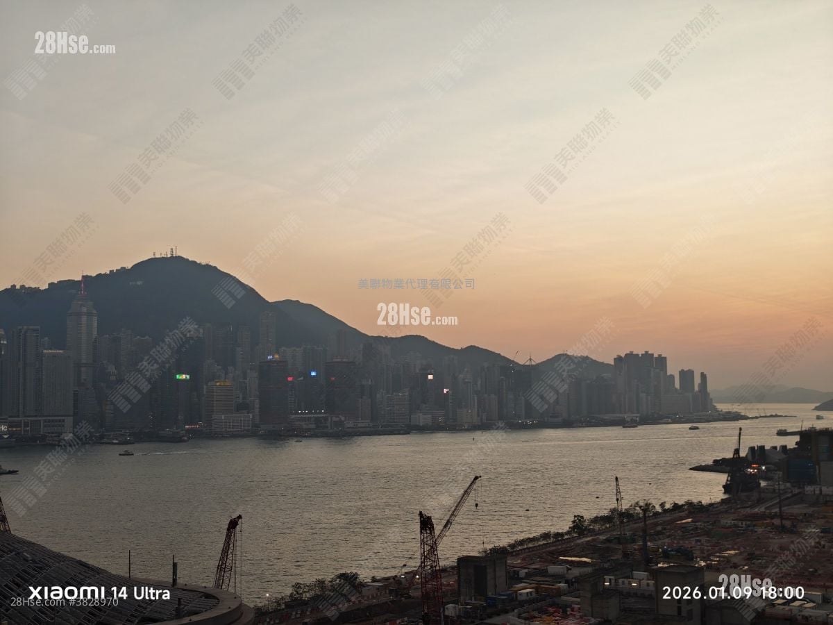 景观: Grand Austin 售盘 4 房 , 2 浴室 1,196 平方尺