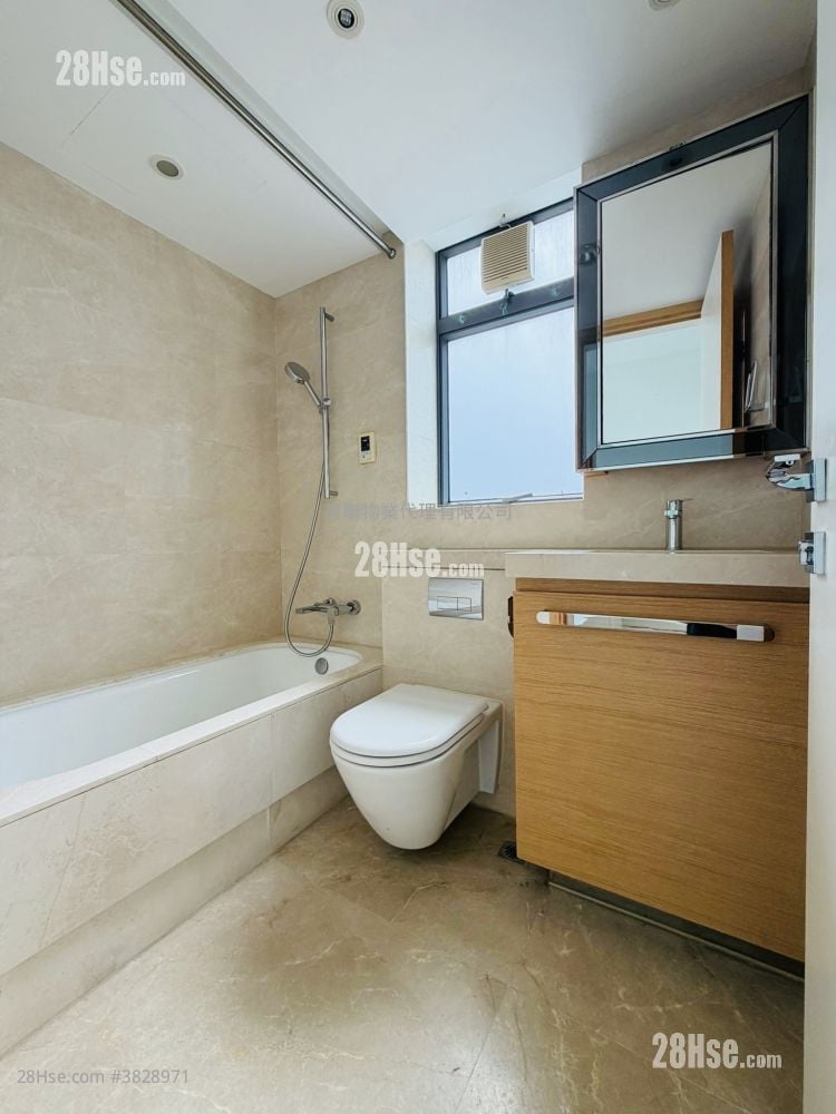 溋玥天赋海湾 售盘 4 房 1,559 平方尺