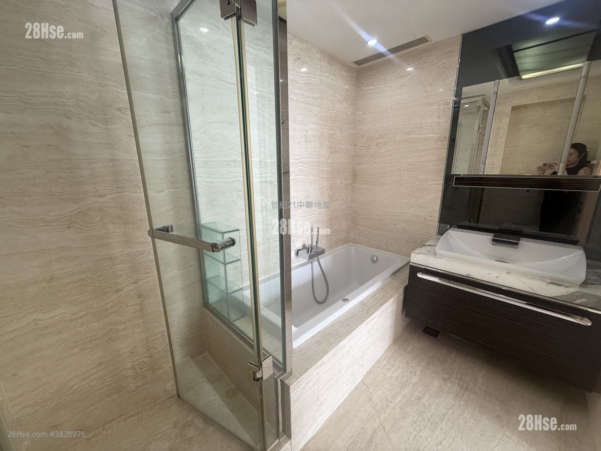 深湾9号 售盘 3 房 , 2 浴室 1,421 平方尺