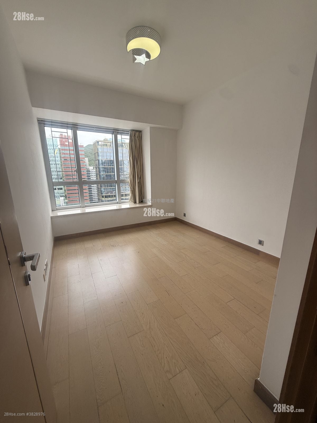 深湾9号 售盘 3 房 , 2 浴室 1,421 平方尺