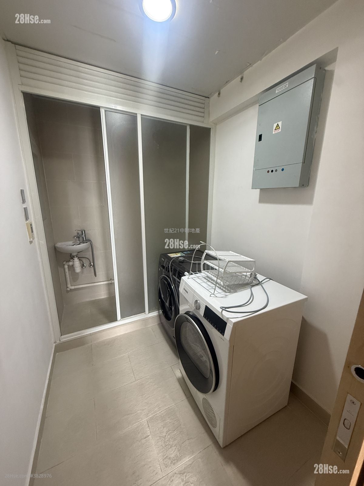 深湾9号 售盘 3 房 , 2 浴室 1,421 平方尺