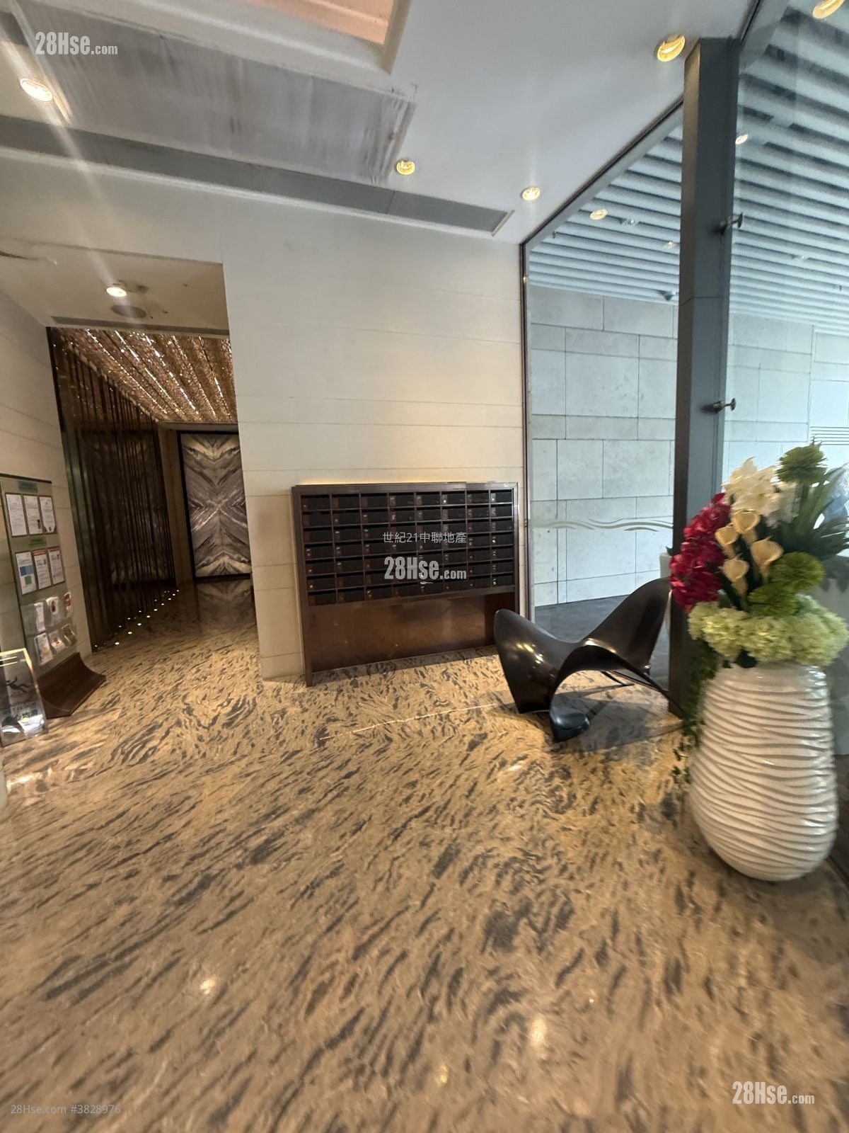 深湾9号 售盘 3 房 , 2 浴室 1,421 平方尺