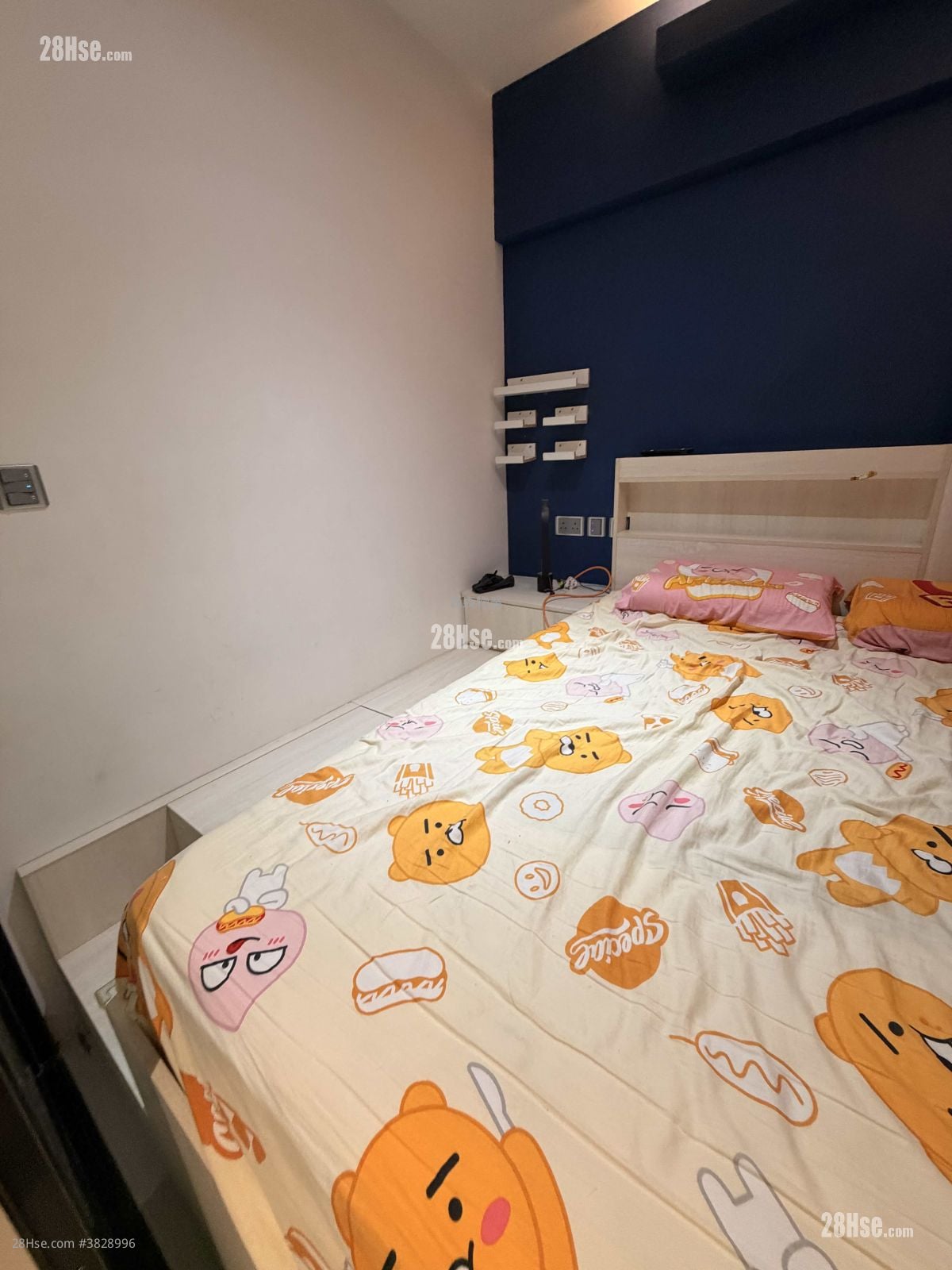 福昌楼 租盘 336 平方尺