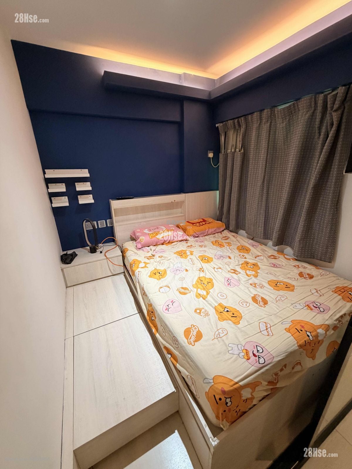 福昌楼 租盘 336 平方尺