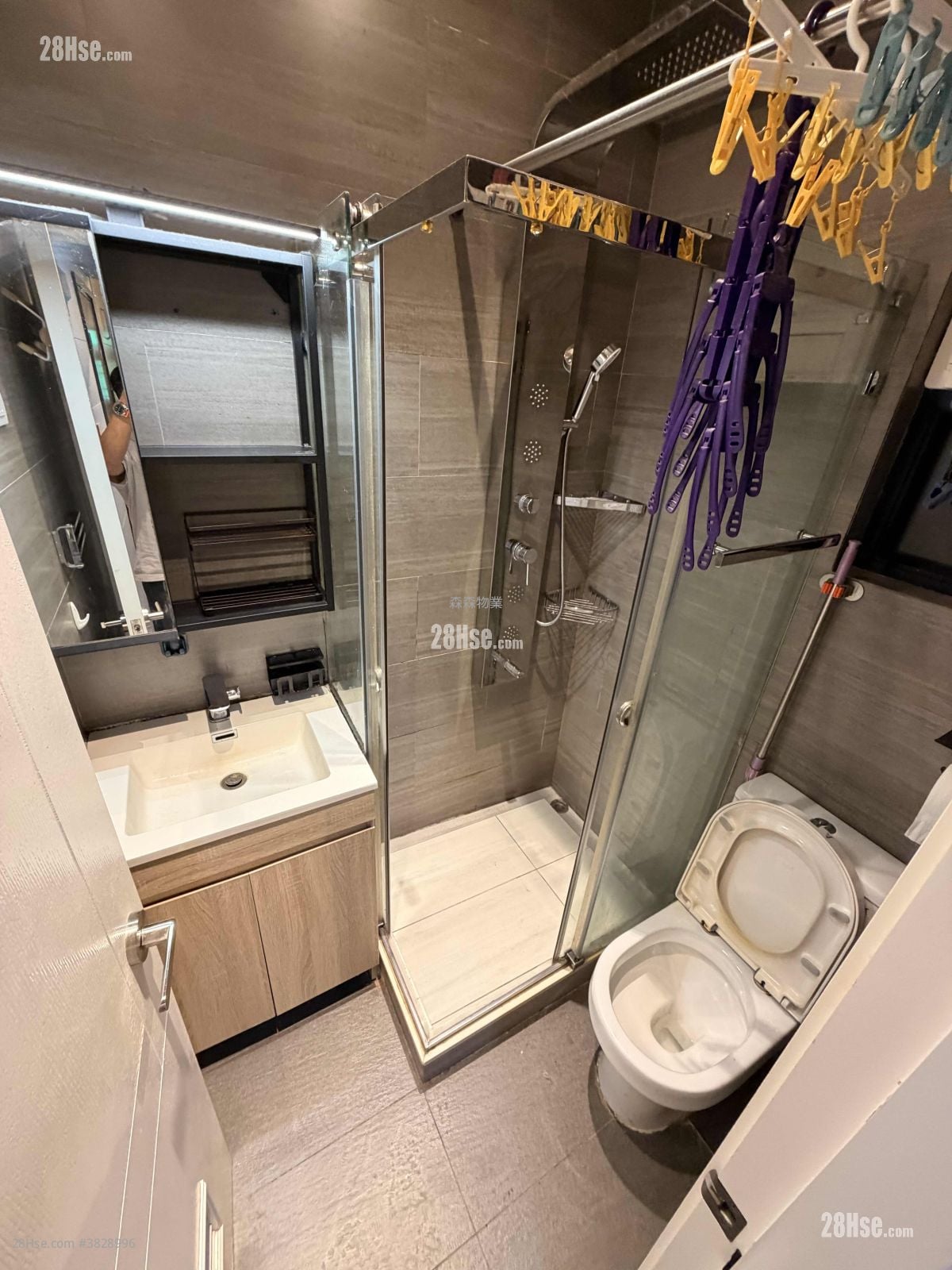 福昌楼 租盘 336 平方尺