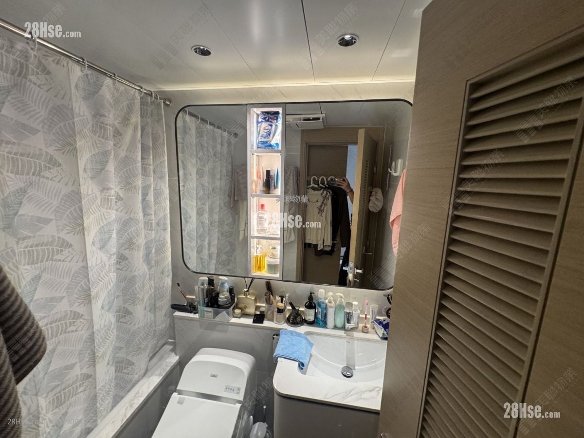 St Martin Sell 3 Bedrooms , 1 Bathroom 631 ft²