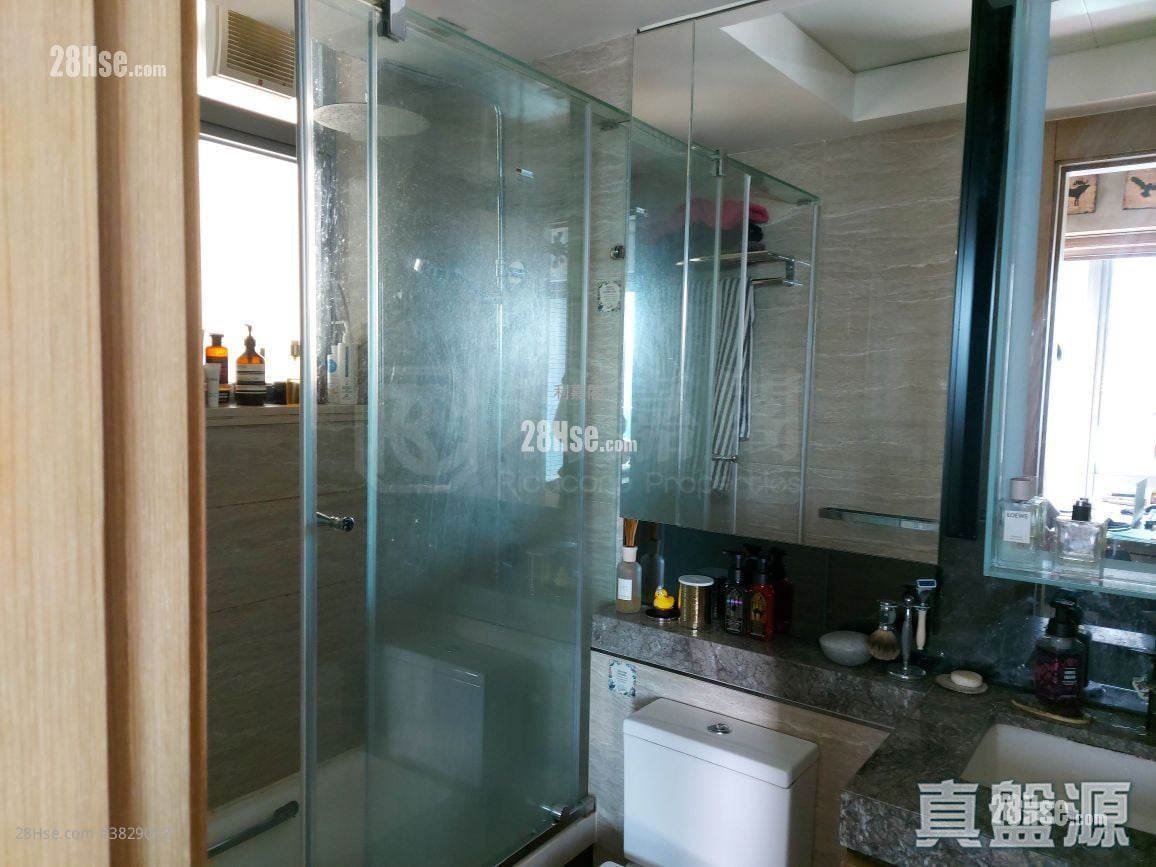 峻峦 售盘 2 房 , 1 浴室 520 平方尺