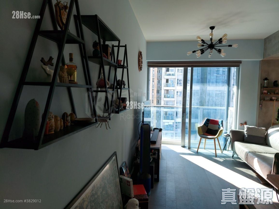 峻峦 售盘 2 房 , 1 浴室 520 平方尺