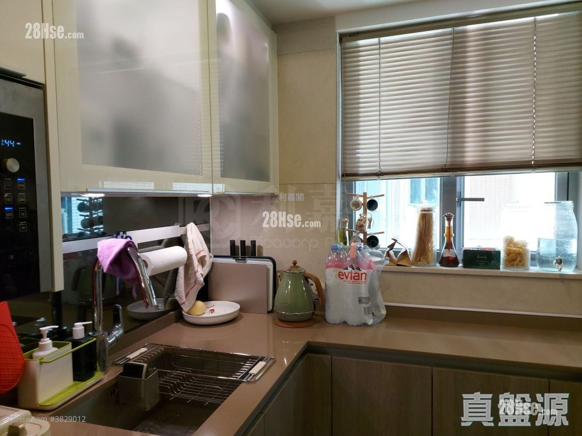 峻峦 售盘 2 房 , 1 浴室 520 平方尺