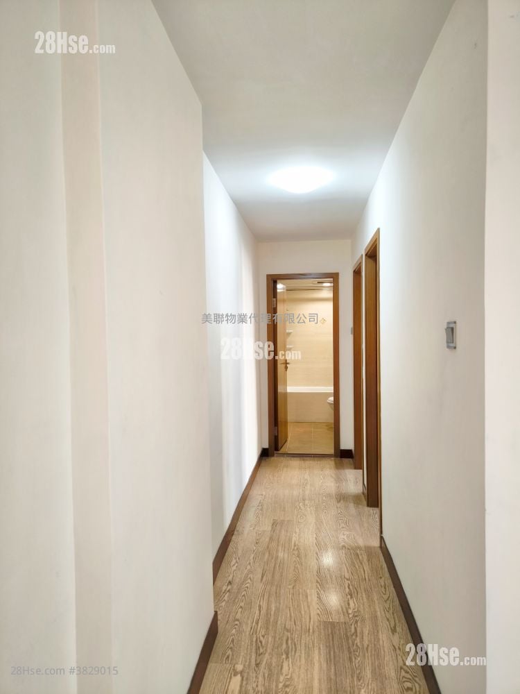 Mei Foo Sun Chuen Sell 2 Bedrooms , 1 Bathroom 564 ft²