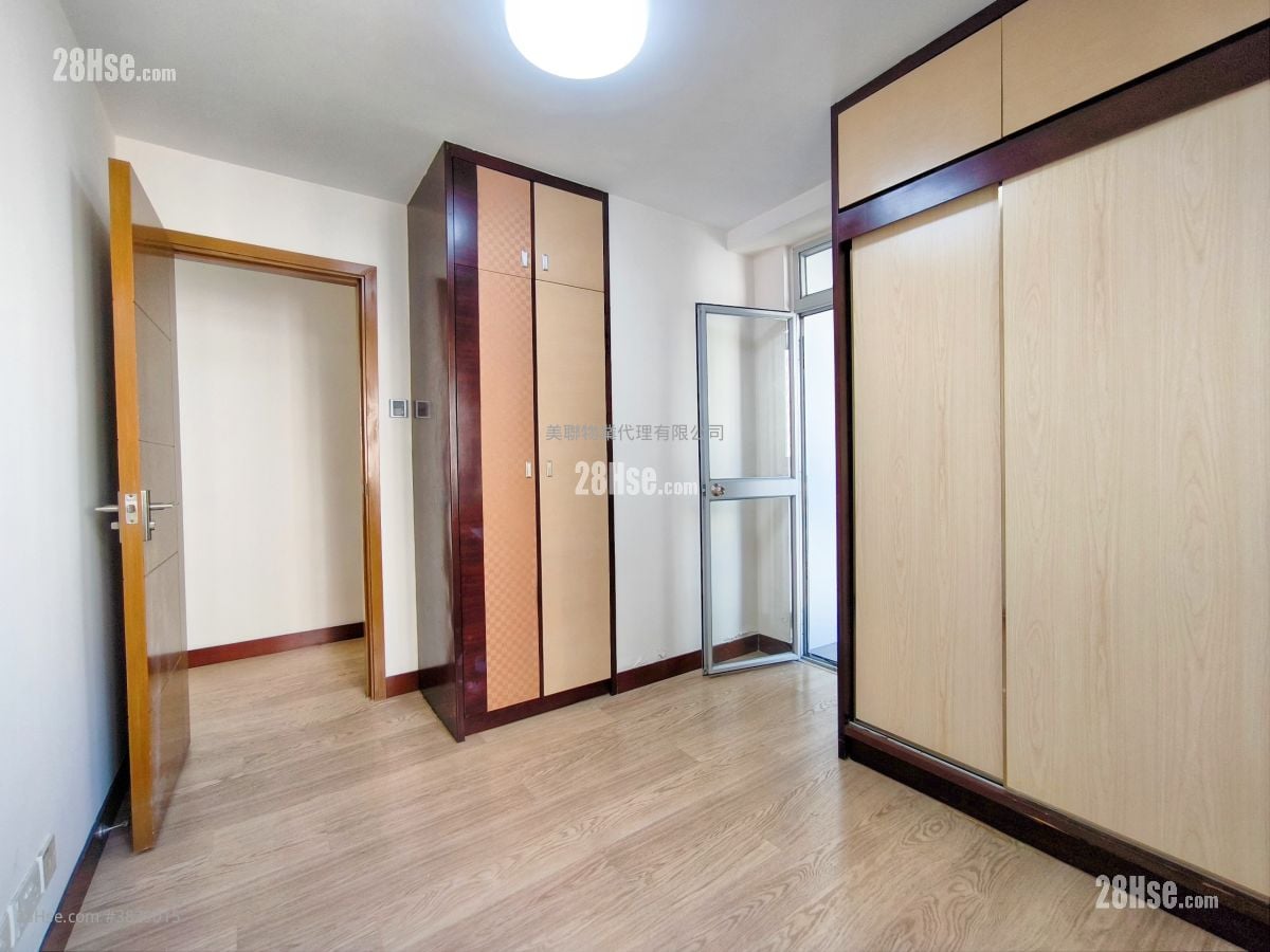 Mei Foo Sun Chuen Sell 2 Bedrooms , 1 Bathroom 564 ft²