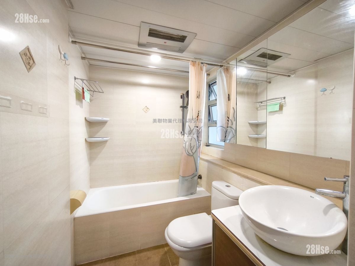 Mei Foo Sun Chuen Sell 2 Bedrooms , 1 Bathroom 564 ft²
