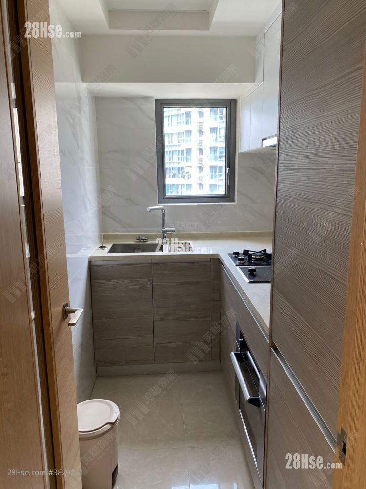 Victoria Skye Sell 3 Bedrooms , 1 Bathroom 635 ft²